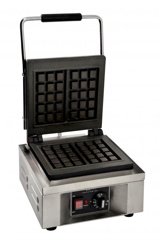 Omcan CE-CN-0351 1.6 kW Waffle Maker